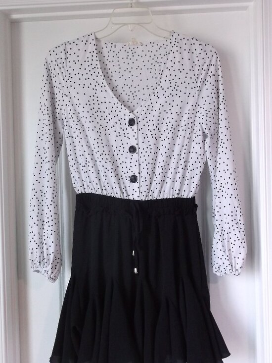 Dresses & Skirts - romper/dress
